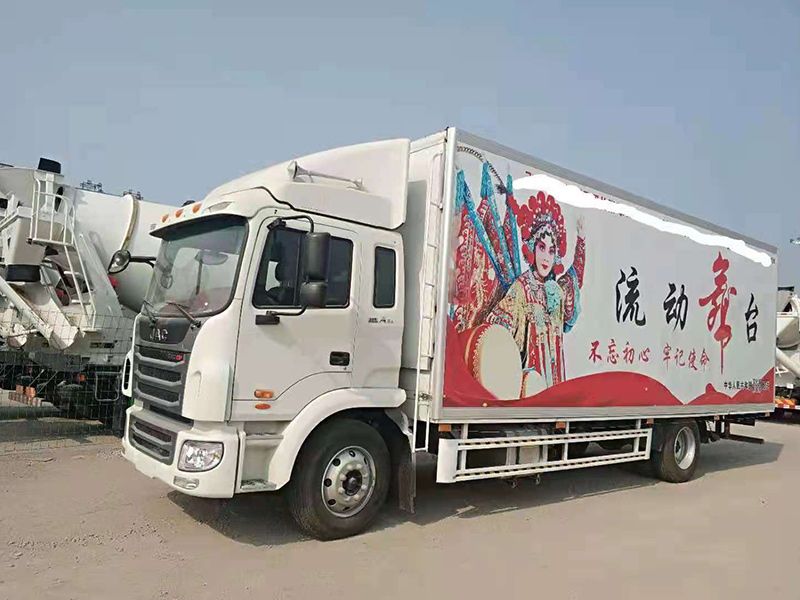 大型黃牌舞臺(tái)車